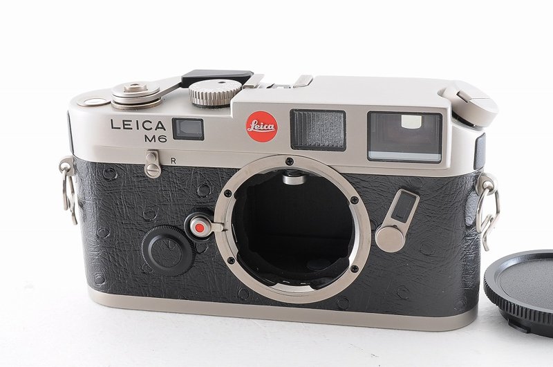 Leica M6 チタン仕上げ フィルムレンジファインダーカメラ 正面の外観