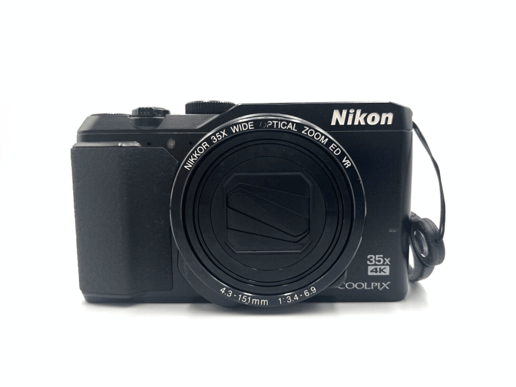 Nikon COOLPIX A900 コンパクトデジタルカメラ 正面の外観