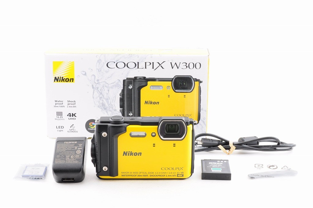 COOLPIX W300