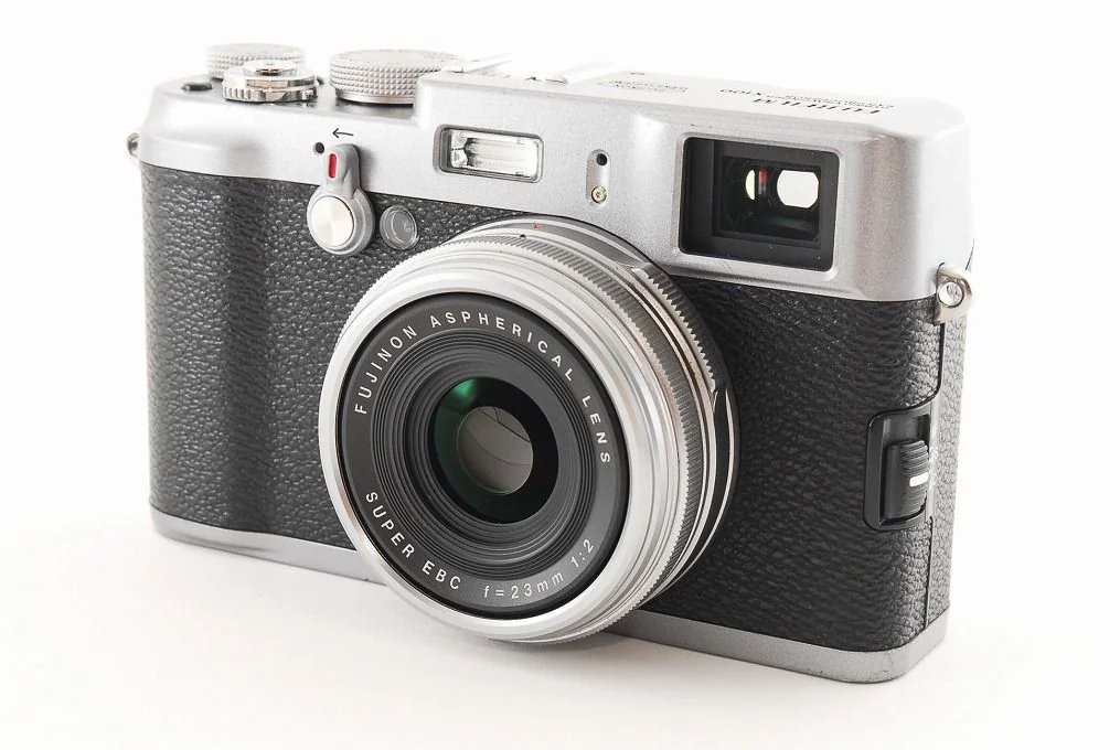 FUJIFILM FinePix X100 シルバー