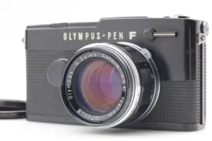 「オリンパス PEN-FT ブラックモデルの外観写真・Fシリーズで唯一の黒ボディとして非常に人気」